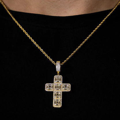 Pendentif croix diamant baguette plaqué or