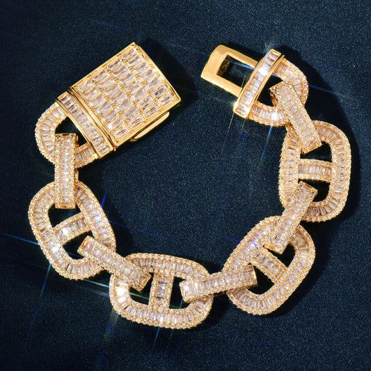 Bracelet baguette à maillons Gucci plaqué or 18MM